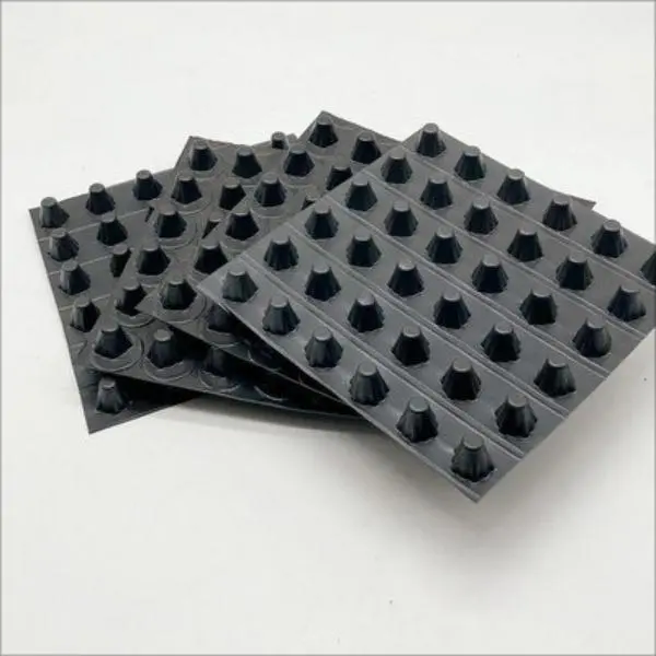 Production technology of drainage board