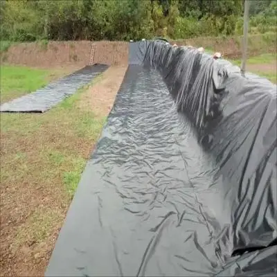Geomembrane joints on slopes and planes strictly follow the requirements