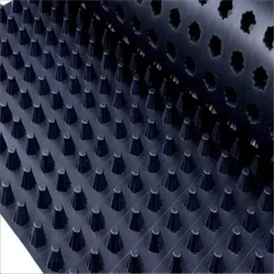What are the requirements for geocomposite drainage network testing specifications?