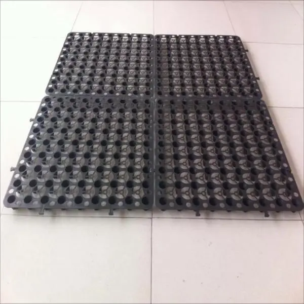 Do you know what material the water storage and drainage board is made of