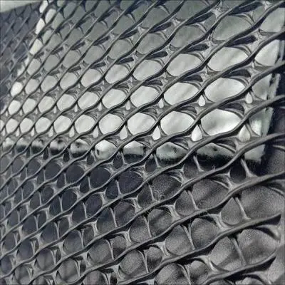 What is the construction sequence of three-dimensional composite drainage network